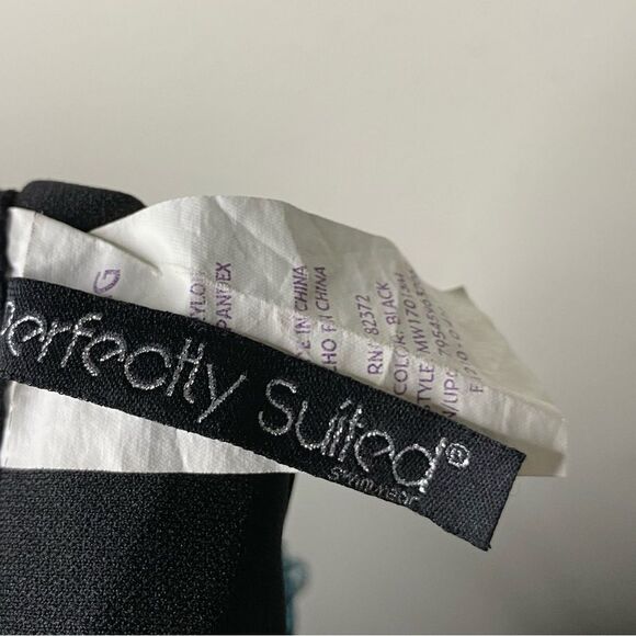 Perfectly Suited Strappy Front and Back One Piece Swimsuit - Picture 5 of 6